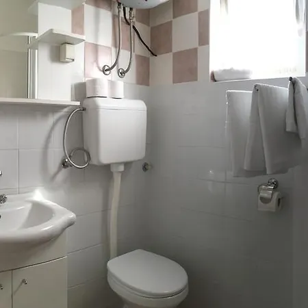 Apartment Tatjana Pag Town